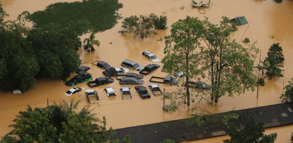 Intenso temporal deja gran cantidad de muertos, desaparecidos y daños en el sur de Asia.
