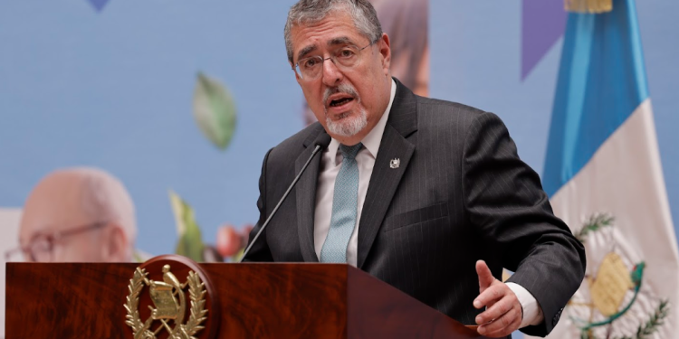 Presidente presenta denuncia contra el juez Fredy Orellana ante la Junta de Disciplina Judicial