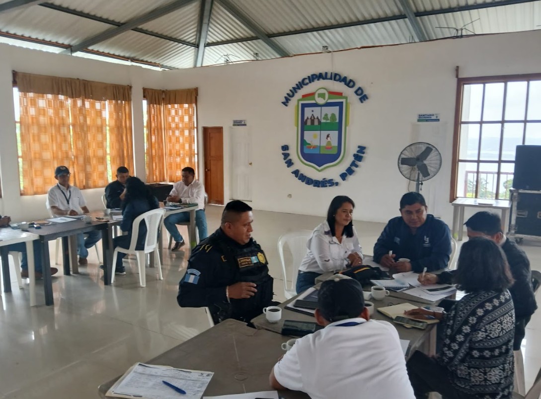 Desarrollan conversatorio ciudadano para fortalecer la seguridad preventiva en San Andrés, Petén