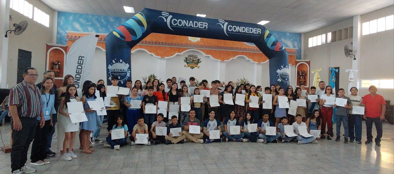 Reconocen esfuerzo y compromiso de deportistas en Zacapa