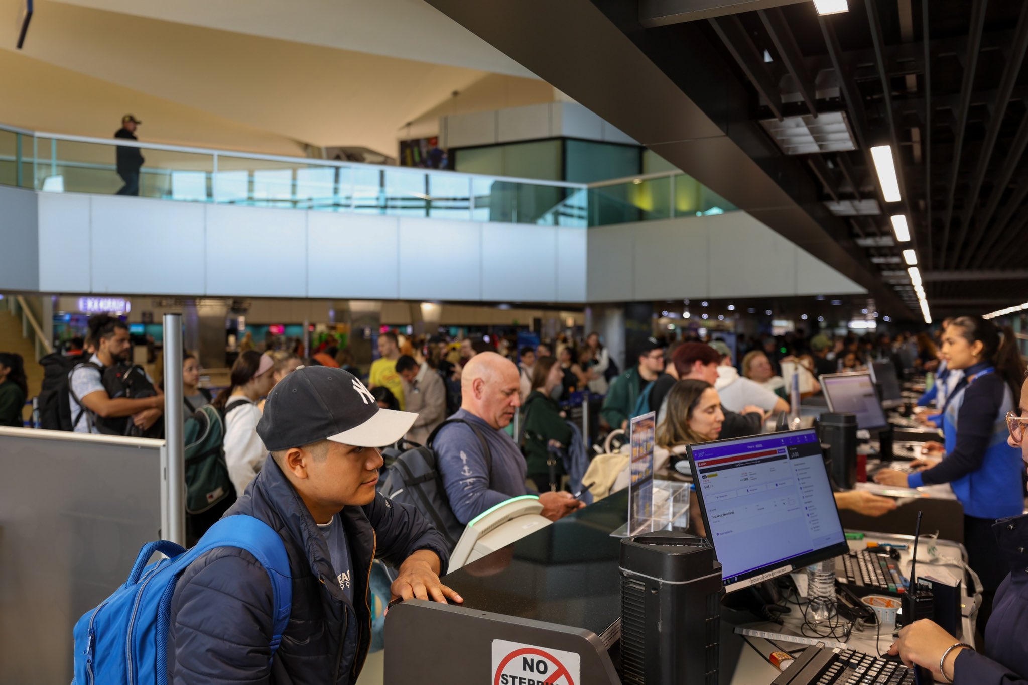 Aeropuerto La Aurora registra día histórico al atender con éxito a más de 10 mil pasajeros