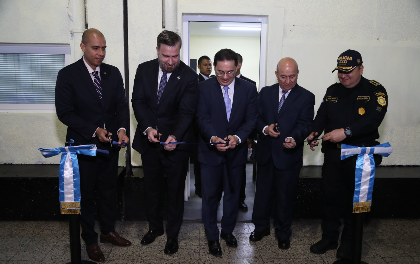 Mingob fortalece capacidades de investigación con nueva Unidad de Análisis Financiero de la DEIC