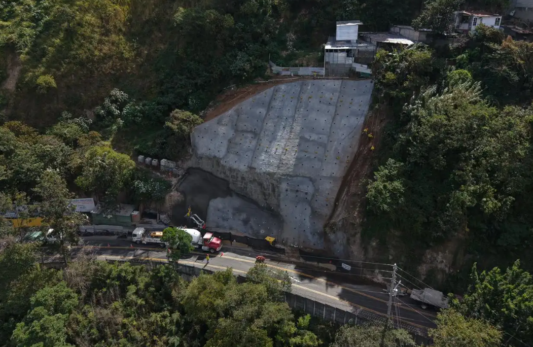 Avanzan trabajos en la ruta entre Hincapié y Boca del Monte. (Foto: CIV)