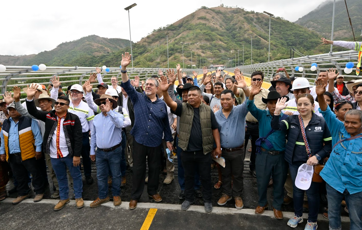 Presidente reafirma compromiso del Estado para el resarcimiento de las comunidades afectadas con la hidroeléctrica Chixoy
