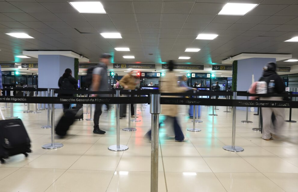Flujo migratorio en Guatemala aumenta 9 % previo a las festividades navideñas