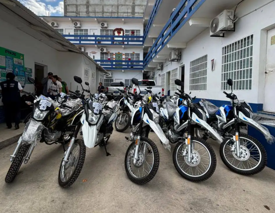 Dirección de Salud del Área Norte fortalece la atención en salud con entrega de motocicletas