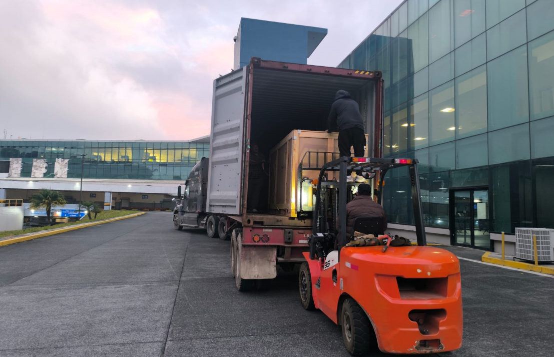 Cinco escáneres llegaron al Aeropuerto Internacional La Aurora./Foto: DGAC.