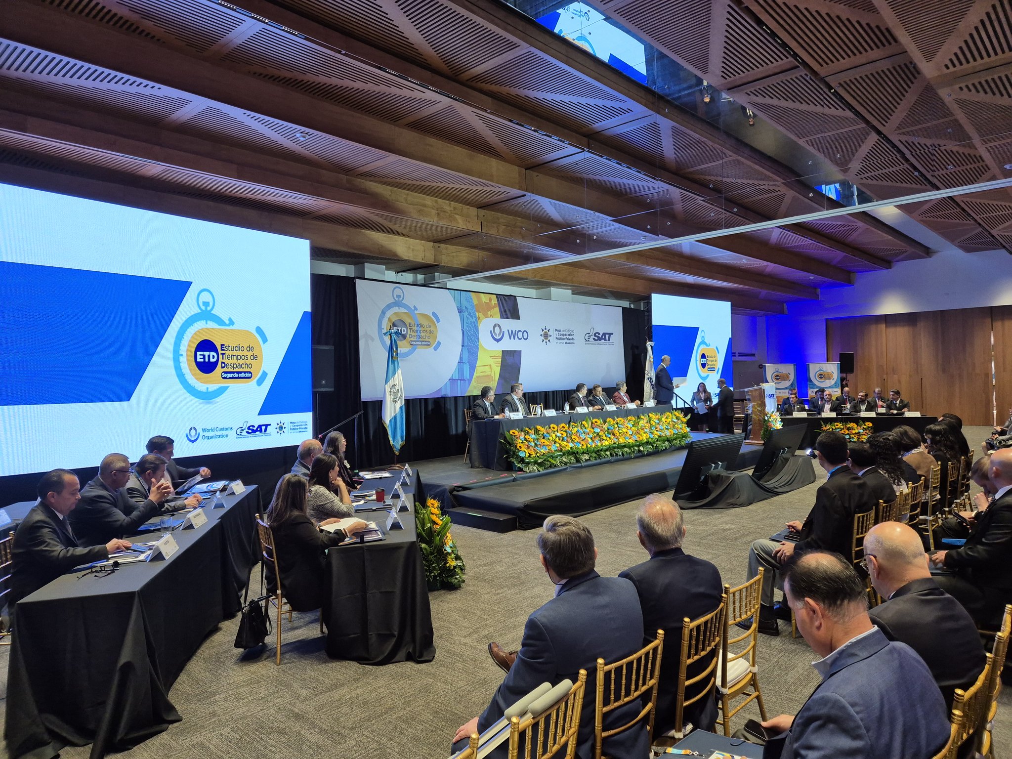 Cerca de 720 personas fueron capacitadas en temas tributarios
