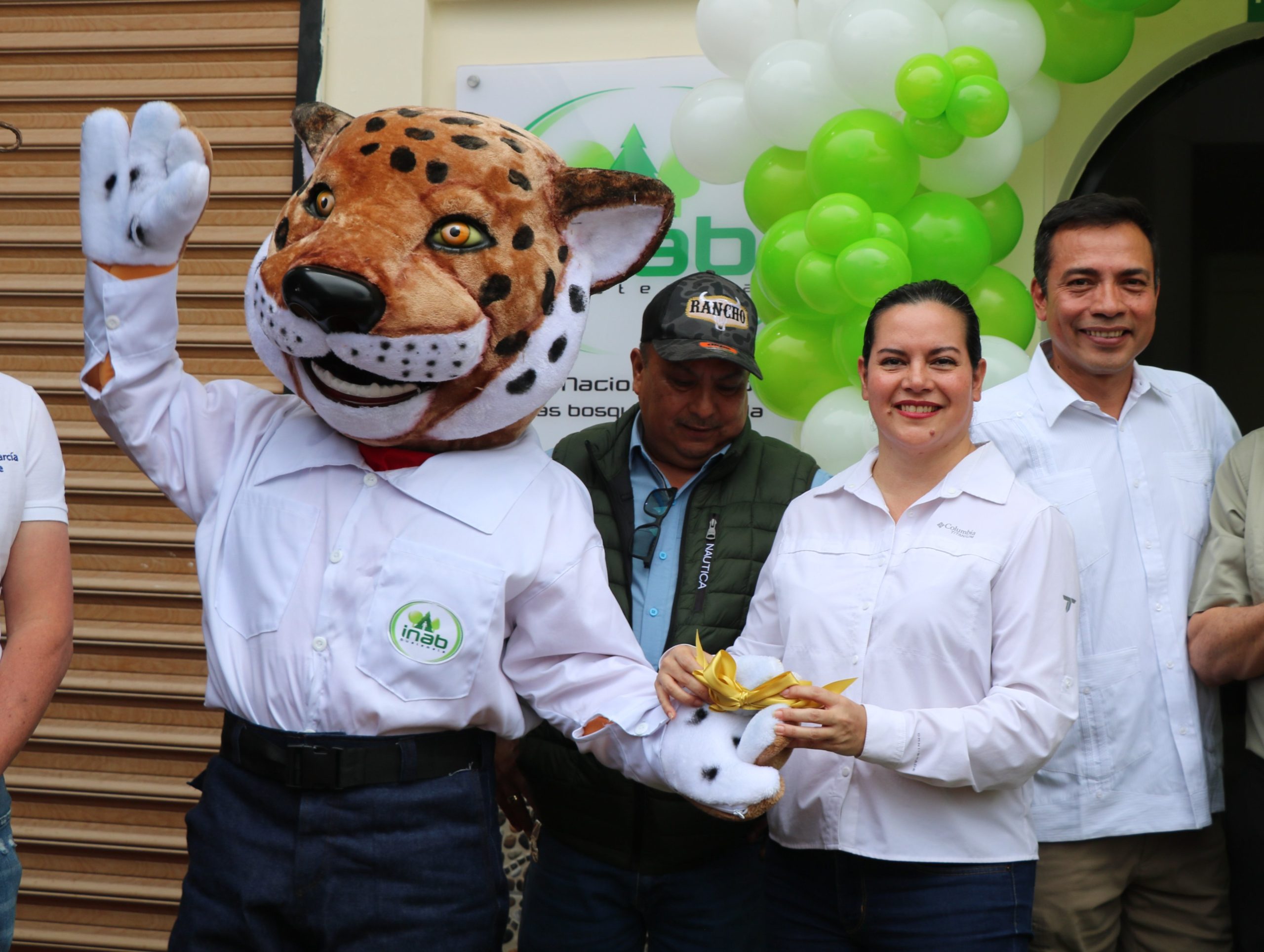 INAB inaugura nueva unidad operativa para la atención forestal en El Chal, Petén. (Foto: MAGA)