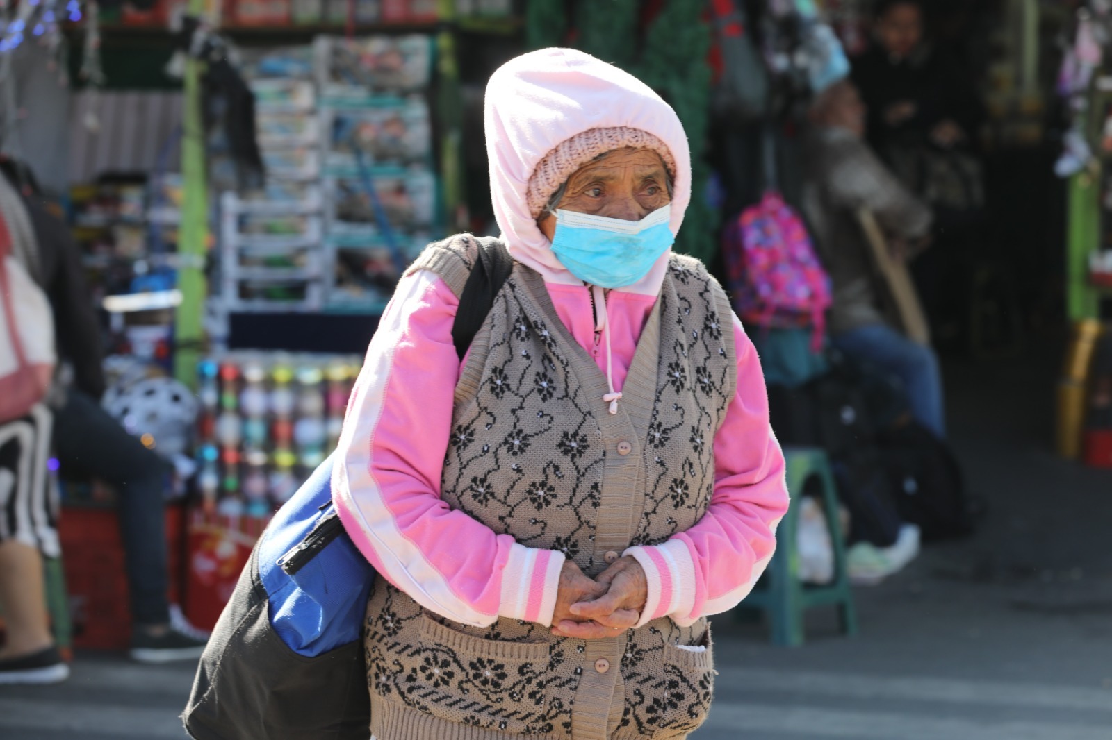 IGSS comparte medidas de prevención ante enfermedades respiratorias en la época fría. (Foto: IGSS)