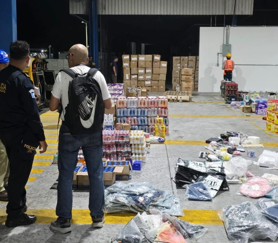 Mercadería de contrabando decomisada en agosto en Ayutla, San Marcos. / Foto: PNC.