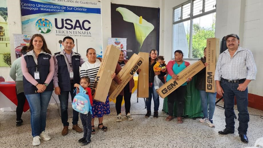 El Fodes distribuyó diversos artículos para el beneficio de miles de familias de Suchitepéquez y San Marcos. / Foto: Mides.