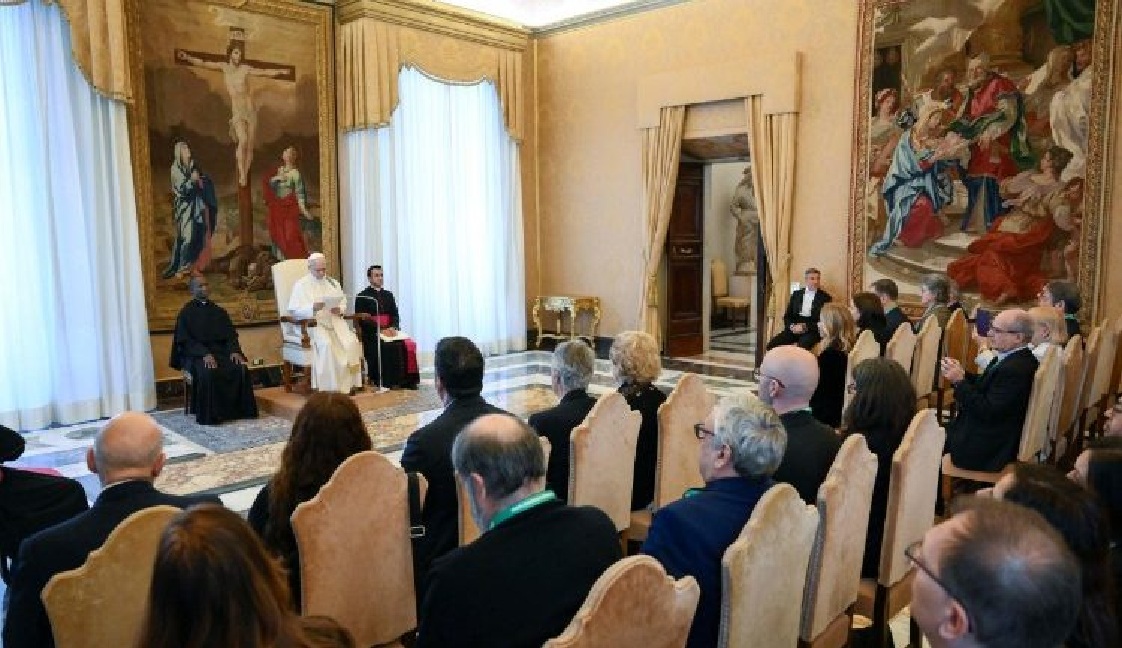 El Papa reclama una acción coordinada de toda la sociedad para regular la IA