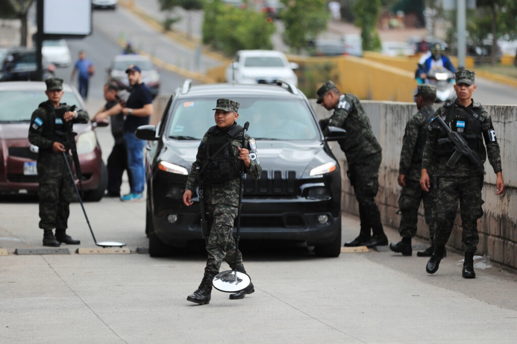 Aumenta la crisis en Honduras, sin resultados casi tres semanas después de las elecciones