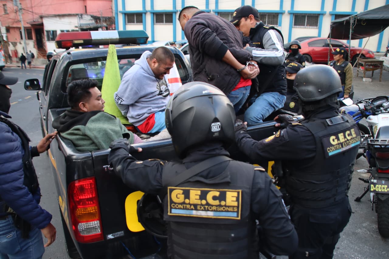Capturan a integrantes de “Los Taxistas del Viejo”, que operaban en taxis para cometer crímenes