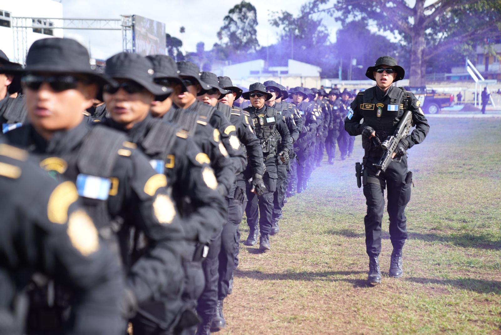El acto concluyó con un llamado a honrar el uniforme con integridad, humanidad y firmeza. / Foto: PNC.