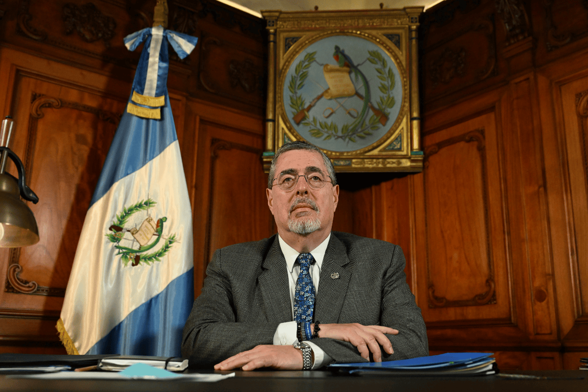 Presidente Arévalo ratifica compromiso para evitar accidentes y hace un llamado a transportistas
