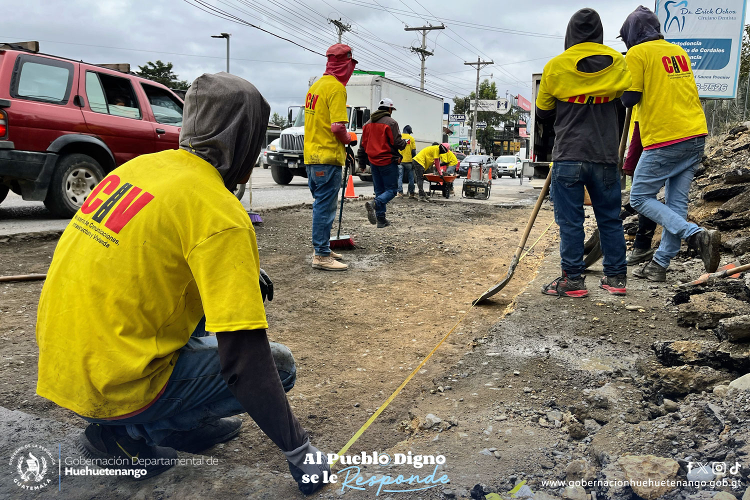 Realizan tareas de bacheo y recuperación de asfalto en Huehuetenango