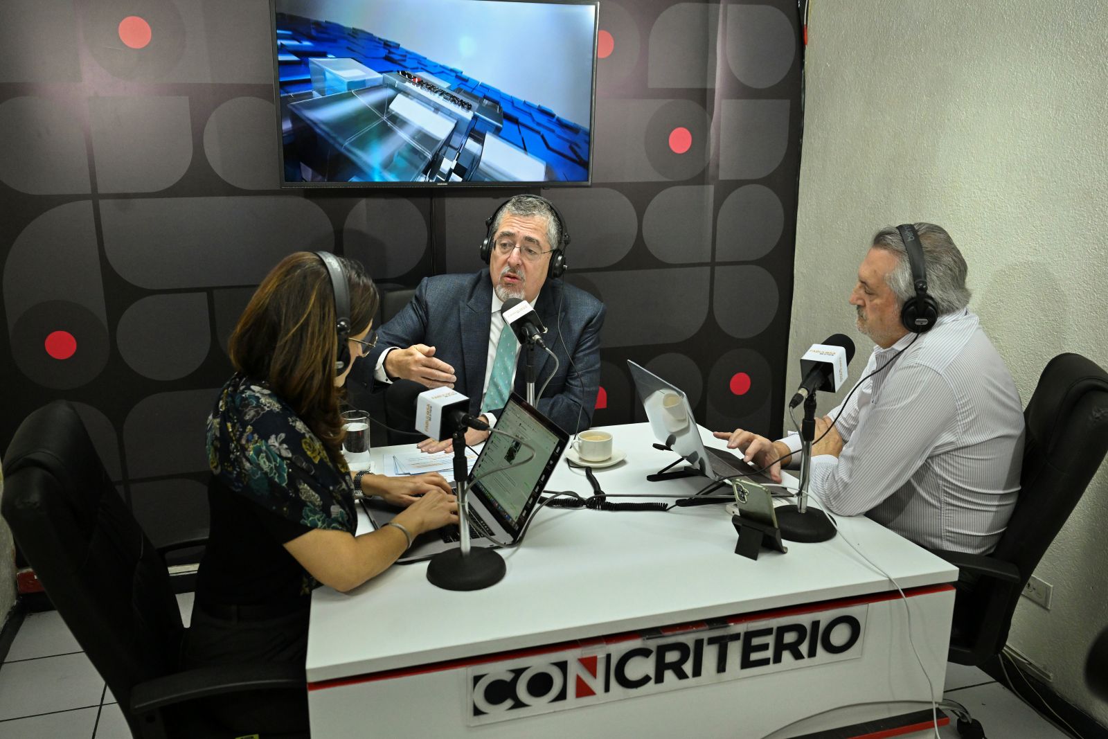 Presidente destaca que operativos conjuntos de seguridad continuarán en el país