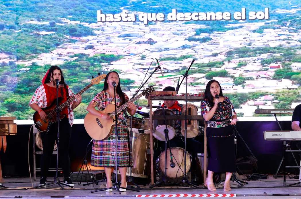 Espectáculo Puentes de Música, creado por el maestro Fernando Scheel. / Foto: SCSP