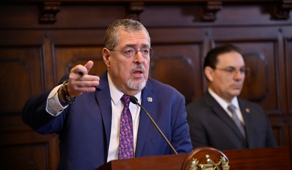 Presidente Bernardo Arévalo en conferencia de prensa Palacio Nacional de la Cultura.