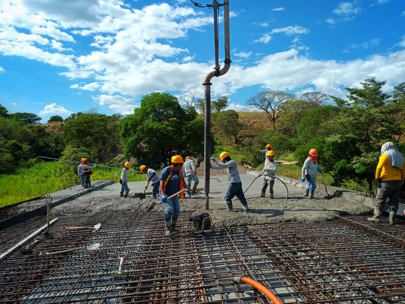 Caminos continúa trabajando en la ampliación a cuatro carriles del Anillo Regional C-50./Foto: DGC.