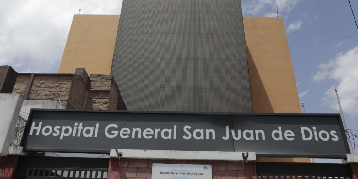 Hospital General San Juan de Dios reanuda consultas externas y las visitas este miércoles