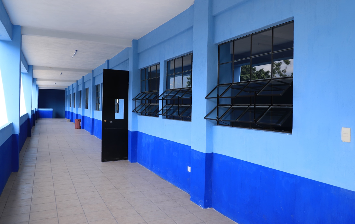 El Ministerio de Educación decidió suspender las clases este lunes para resguardar la seguridad de los estudiantes.
