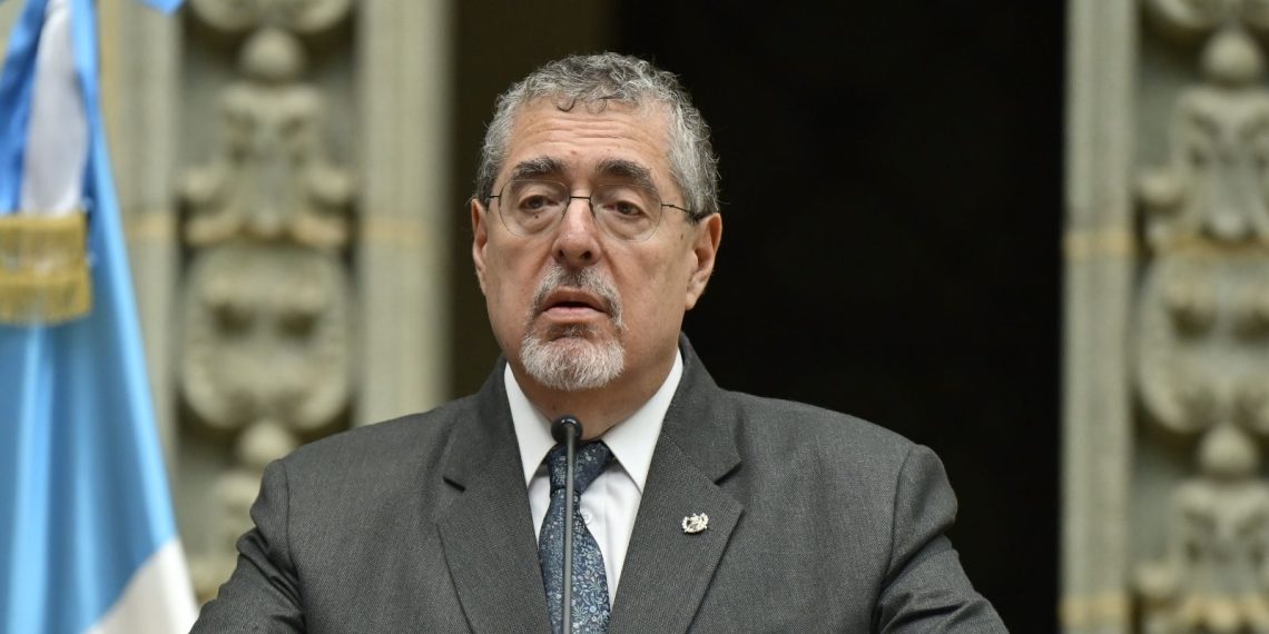 El presidente Bernardo Arévalo informó que convocó a Consejo de Ministros para tomar acciones ante los hechos que se viven este fin de semana.