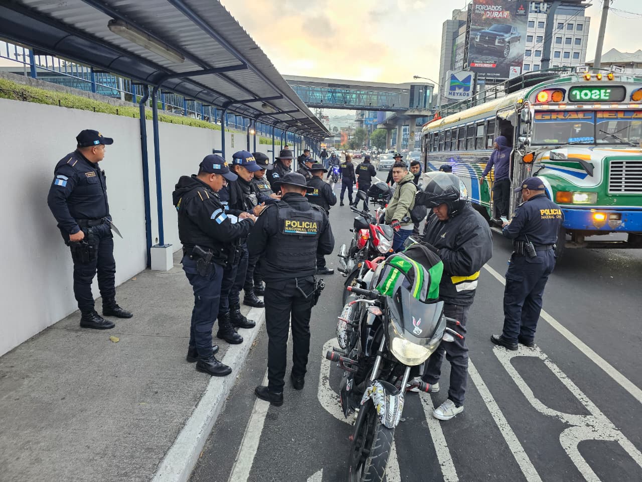 Identificación de motociclistas centra operativos de la PNC en la ciudad capital