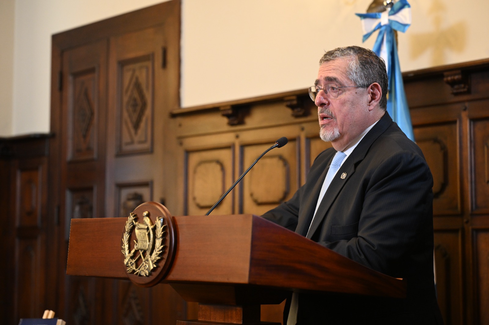 Presidente insta a elegir autoridades que garanticen elecciones transparentes en 2027 . (Foto: Byron de la Cruz)