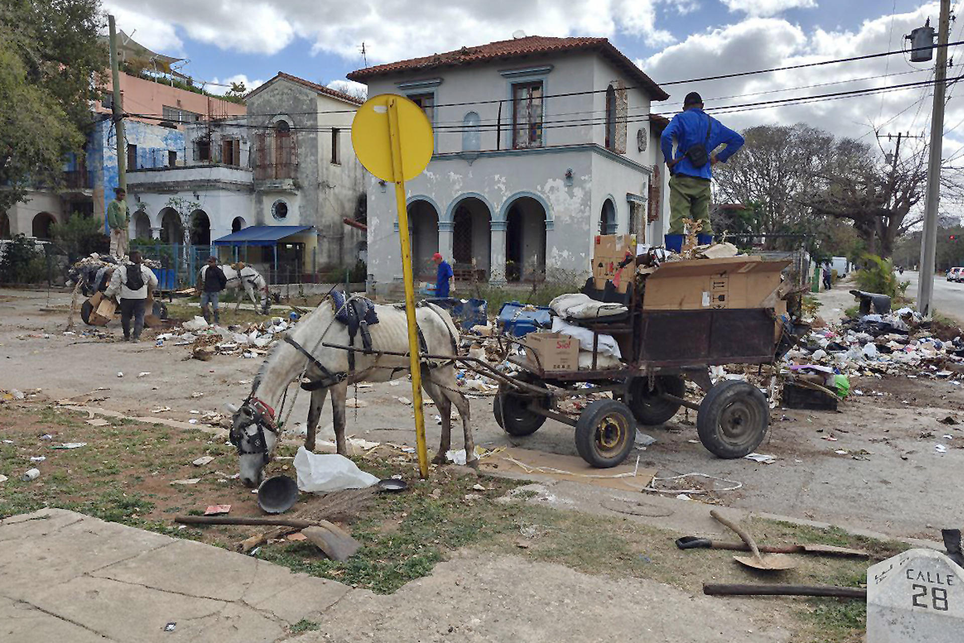 El asedio petrolero causó una crisis en el manejo de la basura en Cuba, por la falta de combustible. / Foto: EFE.