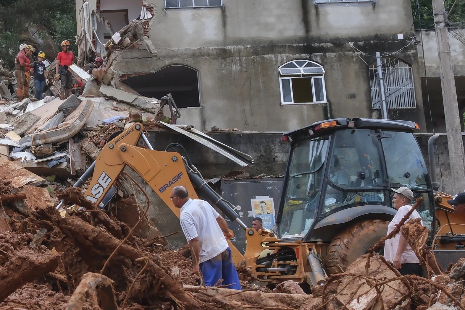 Las lluvias torrenciales han dejado un reguero de destrucción en esta zona verde y montañosa del estado de Minas Gerais.