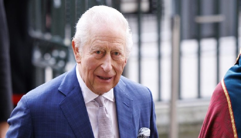 El rey Carlos III del Reino Unido se pronuncia luego de la detención de su hermano Andrés.
