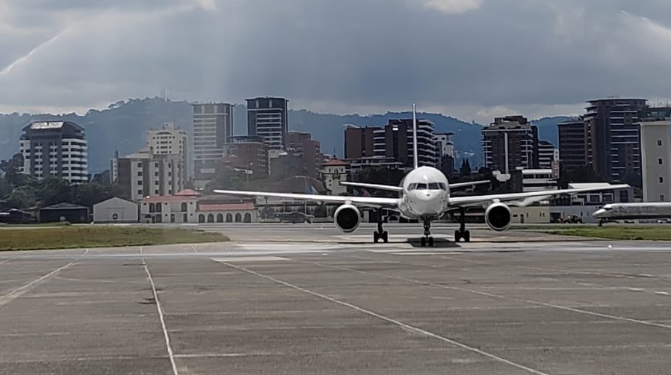 DGAC firma alianza para fortalecer el sistema aeronáutico./Foto: Archivo.