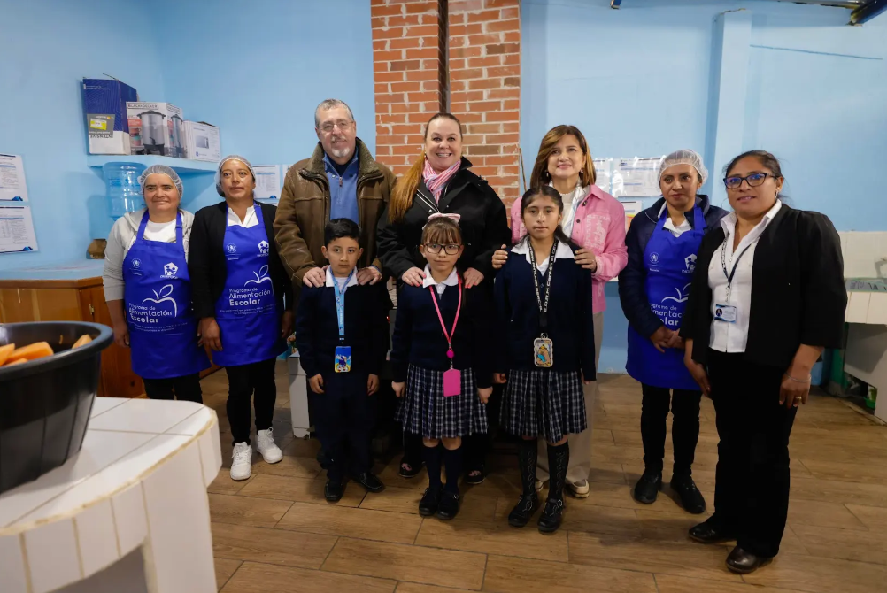 La vicepresidenta Herrera participó junto al presidente Arévalo y la ministra de Educación en la inauguración del ciclo escolar 2026. / Foto: Dickéns Zamora.
