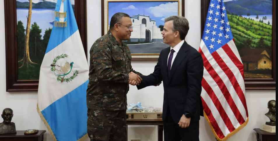 El encuentro representa un nuevo paso en la consolidación de los lazos de cooperación, especialmente en temas de seguridad, estabilidad y desarrollo regional. / Foto: Ejército