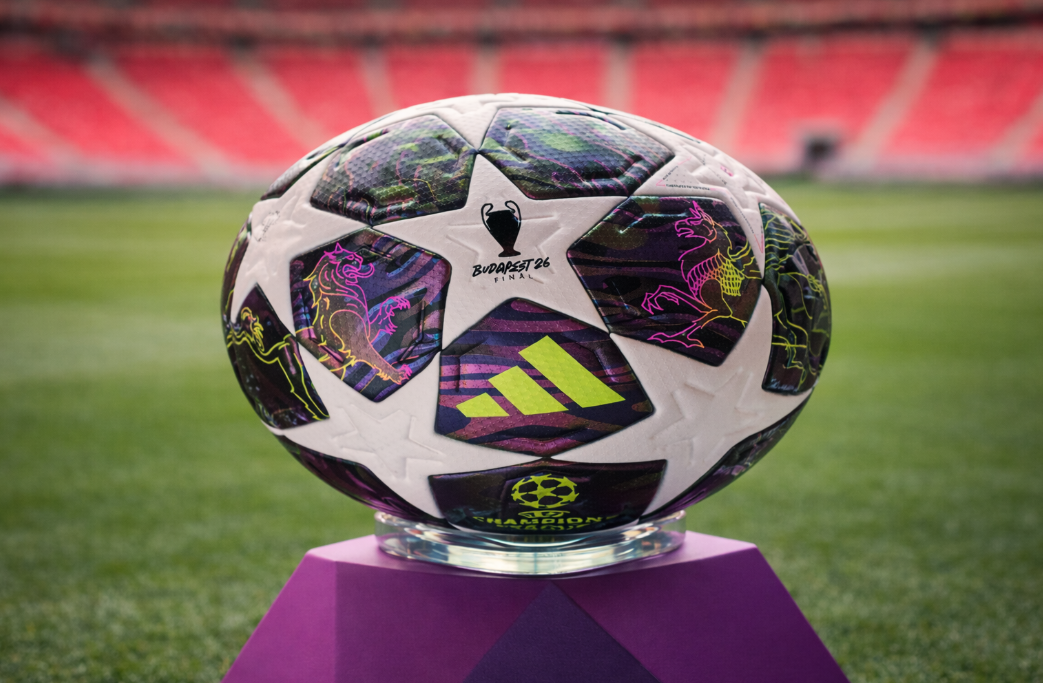 UEFA presenta balón para la final de la Champions League 2026