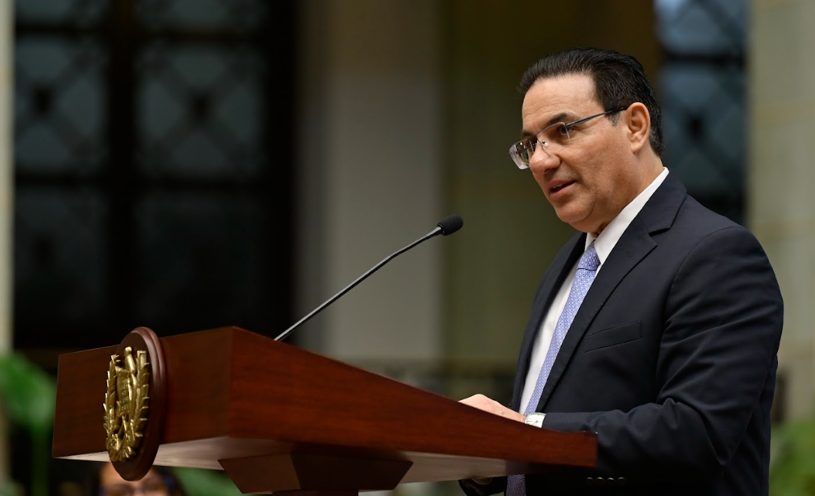 Villeda: “El Gobierno no negocia con criminales” y reafirma control del sistema penitenciario