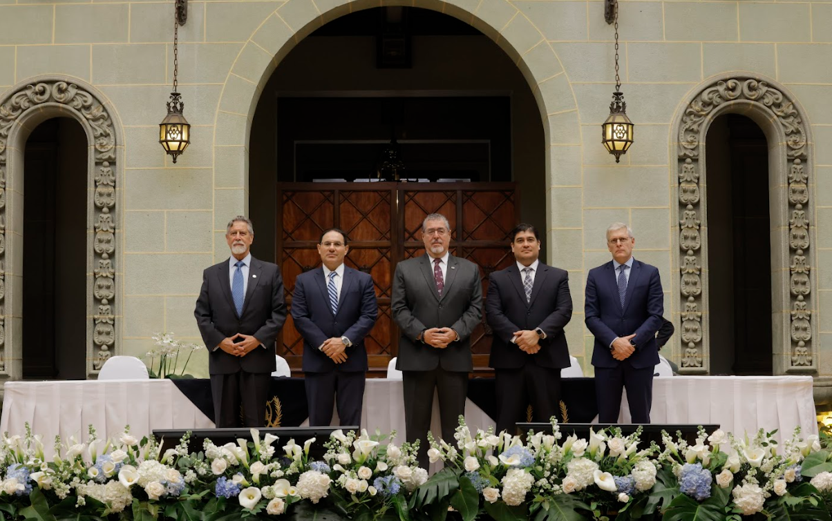 Presidente participa en apertura del Foro Latinoamericano de Seguridad Democrática y Gobernanza Territorial