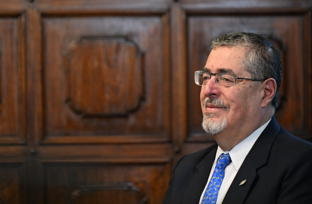 Presidente agradece a profesionales que se postularon para la CC