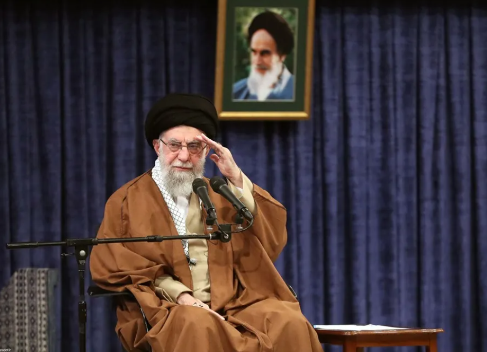 Irán confirma la muerte del ayatolá Ali Jamenei