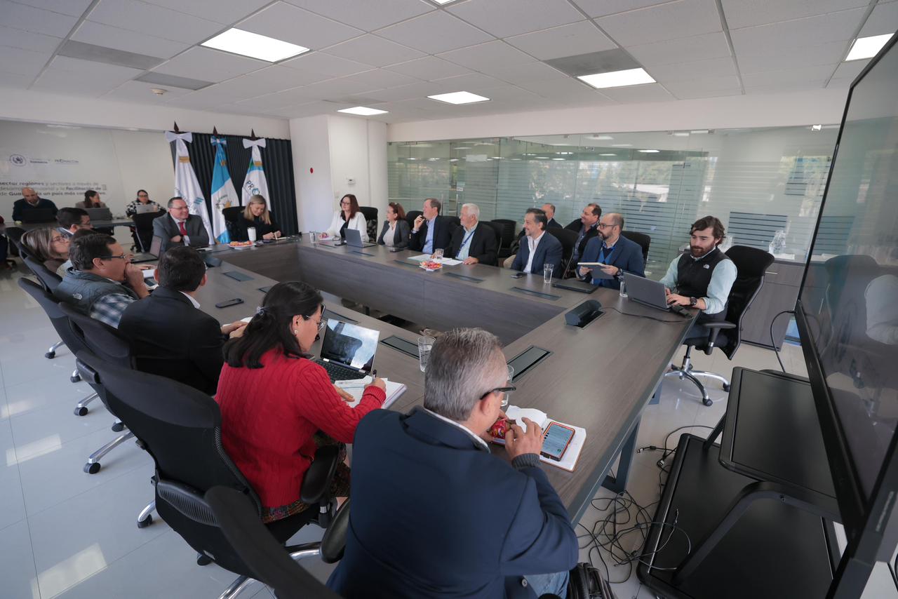 Mineco da continuidad al diálogo técnico con agroexportadores no beneficiados con arancel cero