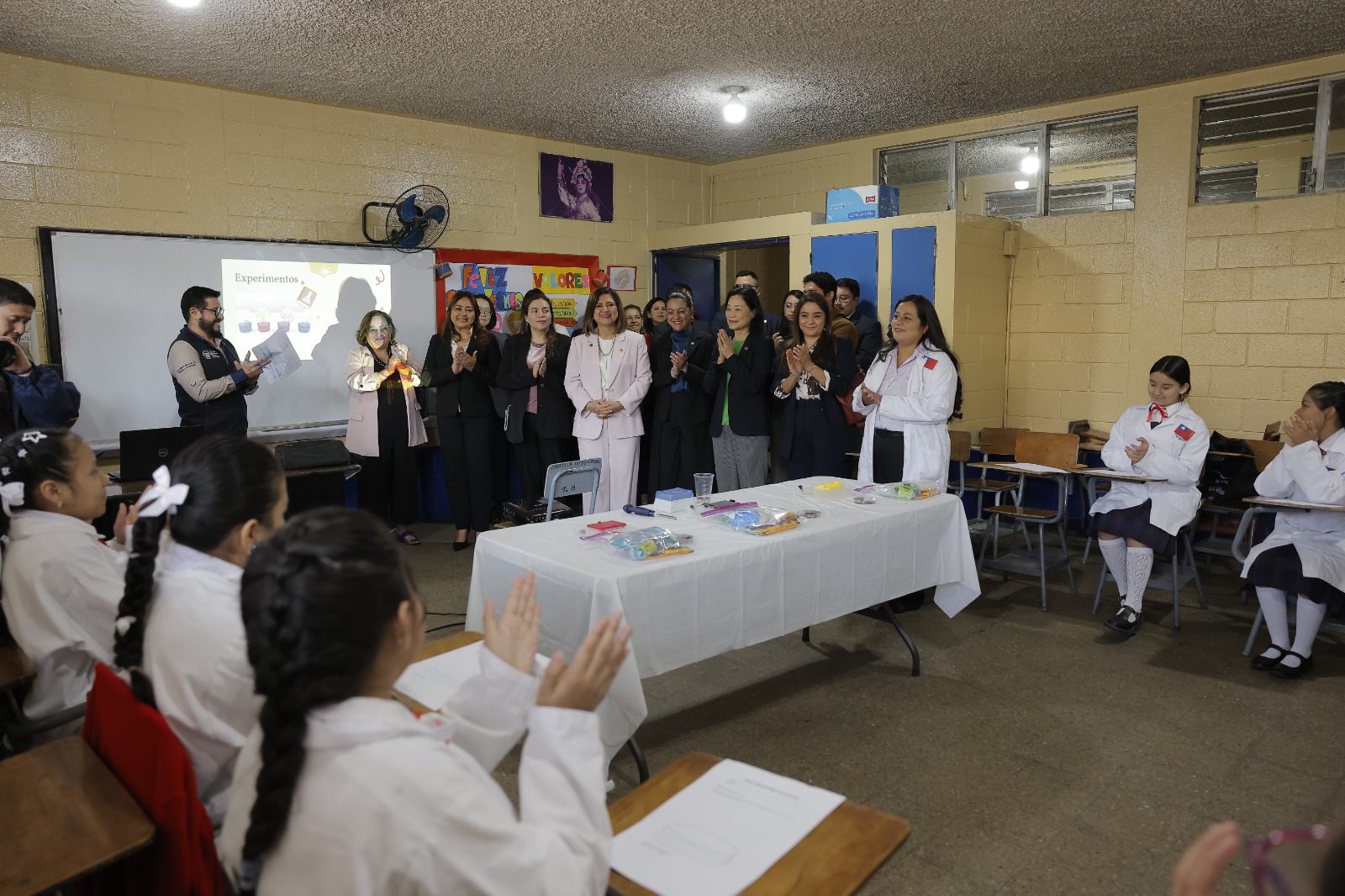 Vicepresidenta participa en la inauguración de cuatro clubes de ciencias. (Foto: Gilbert García)