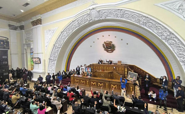 La Asamblea Nacional de Venezuela (parlamento) aprobó en primera lectura el proyecto de amnistía para presos políticos. / Foto: EFE, Asamblea Nacional.