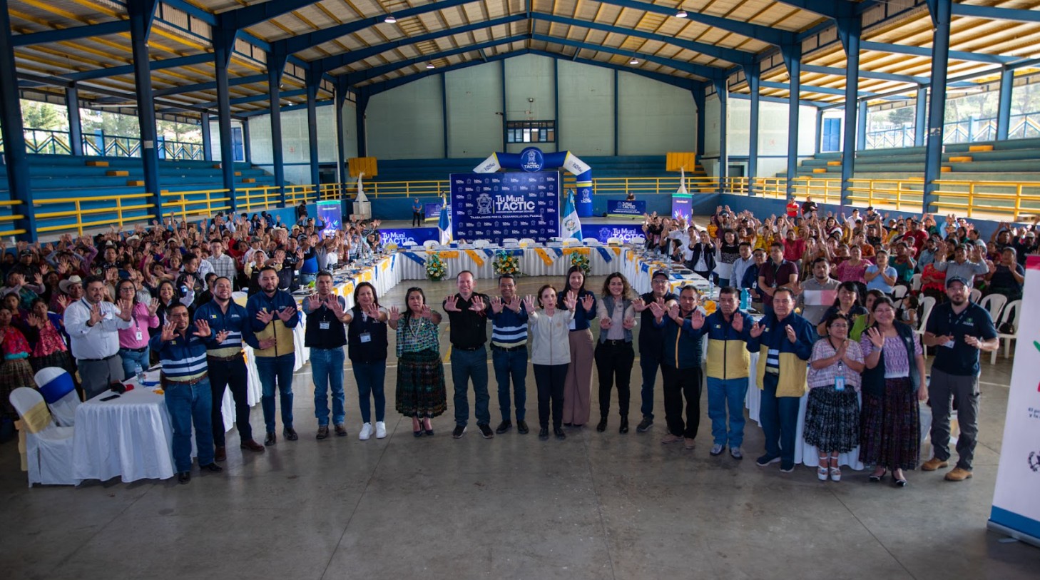 Avanza proceso de implementación de la iniciativa Mano a Mano en Tactic