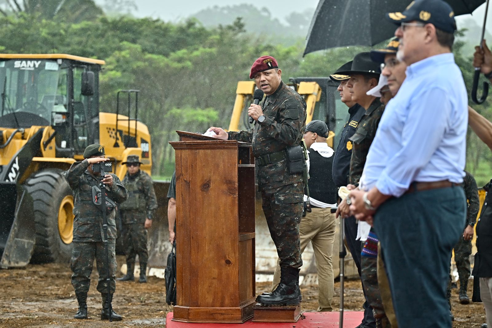 Saenz destaca coordinación entre Defensa y Mingob para nueva cárcel de máxima seguridad en Izabal