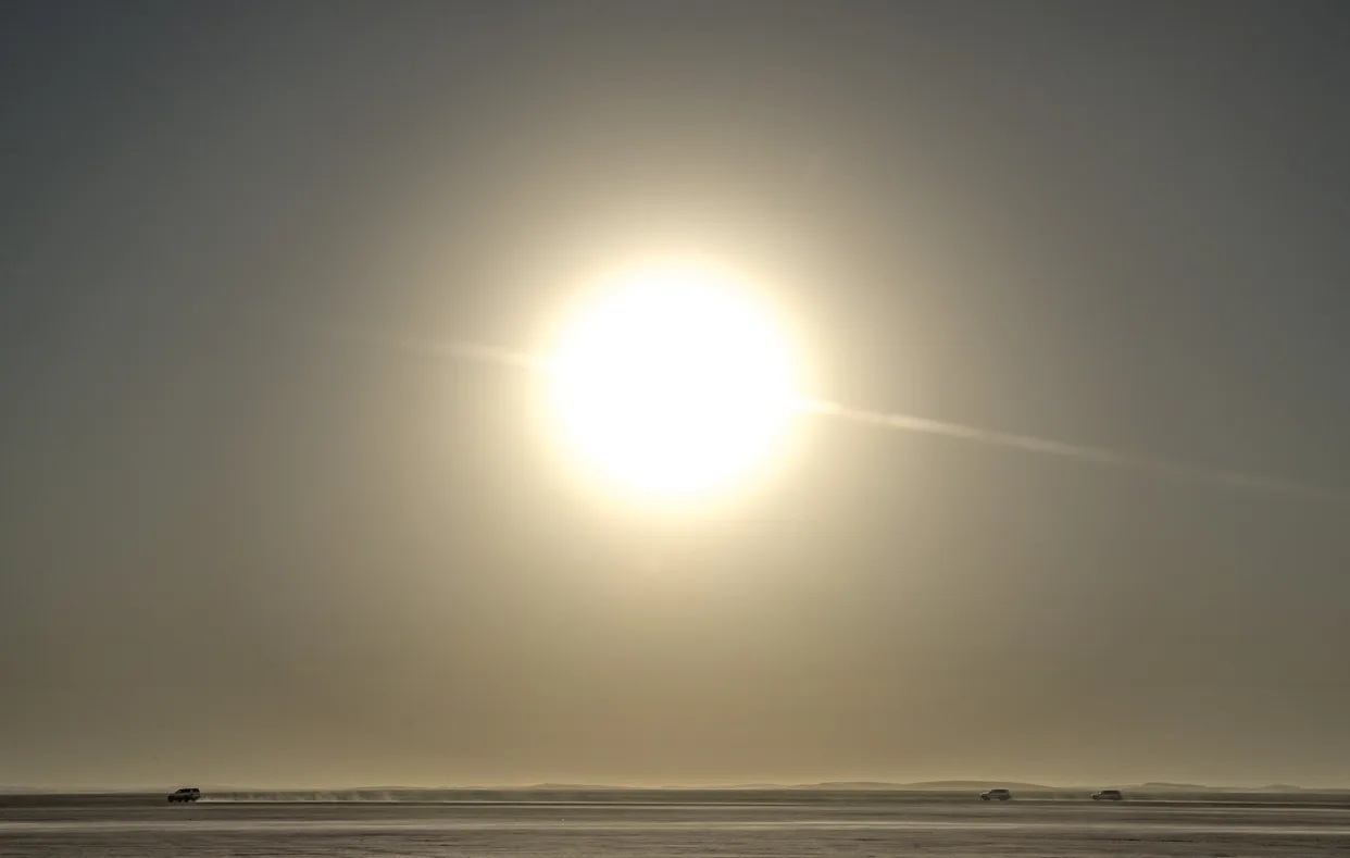Cada vez más personas alrededor del mundo pasan más horas al año expuestas al calor extremo.