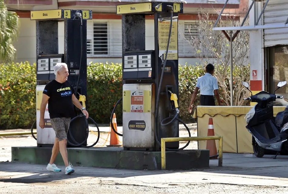 Cada vez es más difícil conseguir combustible en Cuba.