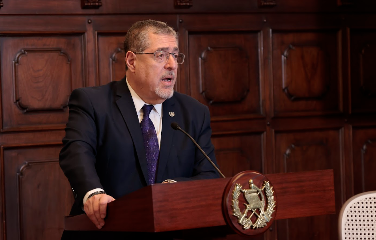Gobierno descarta escasez de combustibles en Guatemala
